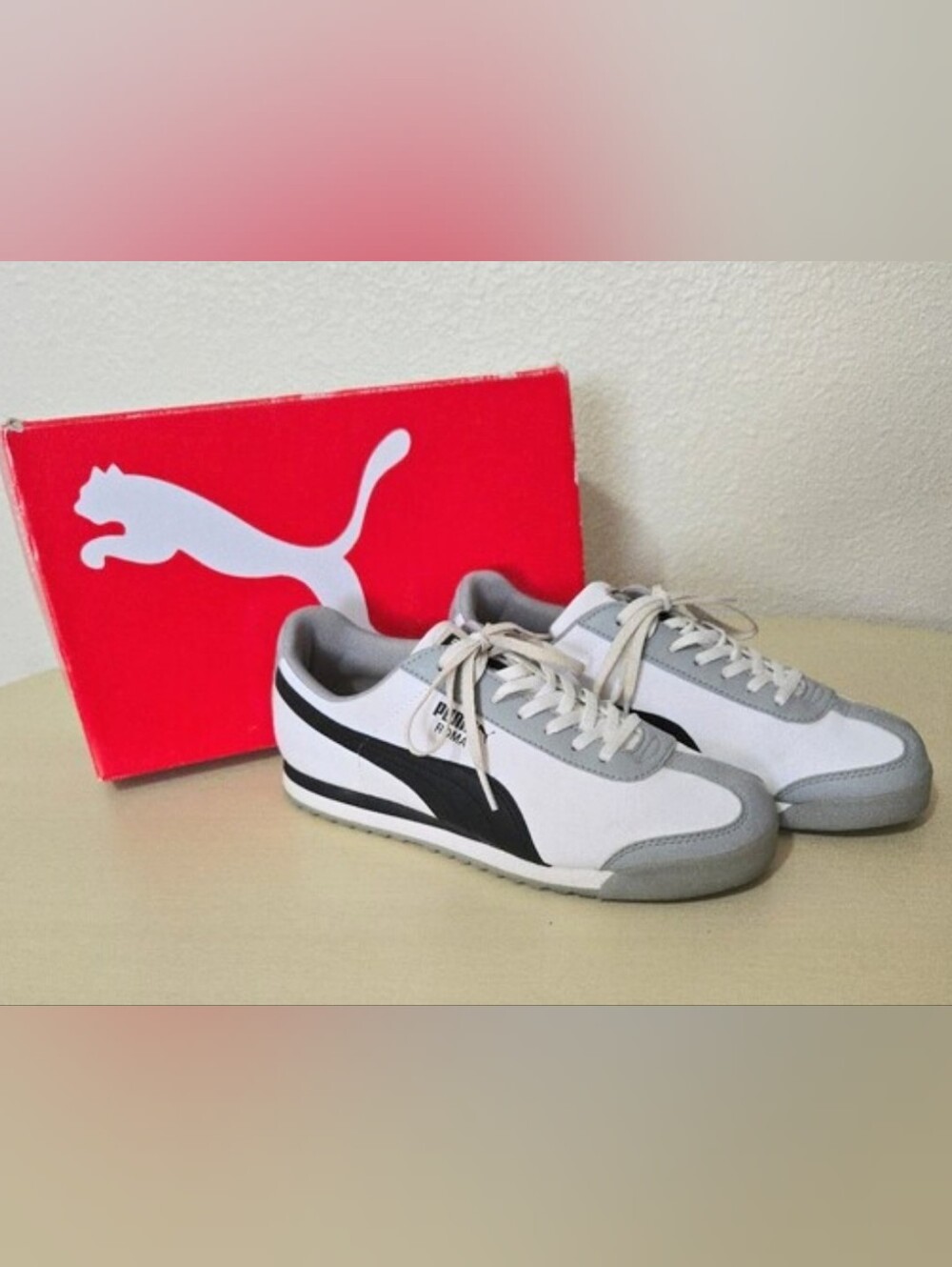 PUMA Roma Sneakers - Standard - Lace Up - White Black Grey - Size 7